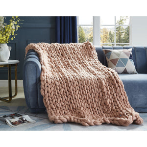 Yanis Chunky Knit Throw