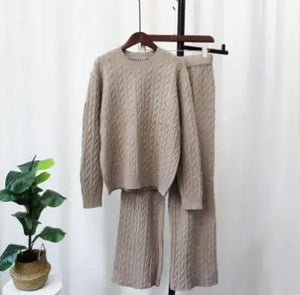Sweater Pullover and Pants set