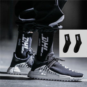 Women Korea Funny Socks Long Socks Black Cool Socks Harajuku GD Hip Hop Cotton Skateboard Socks Men New Trend Daisy Socks Men