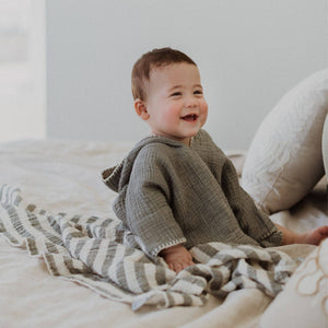 Crinkle Kids Poncho by POKOLOKO