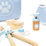Veterinary Set by Bigjigs Toys US