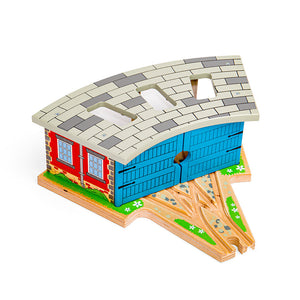 Triple Engine Shed by Bigjigs Toys US