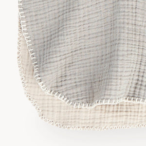 Crinkle Kids Poncho by POKOLOKO