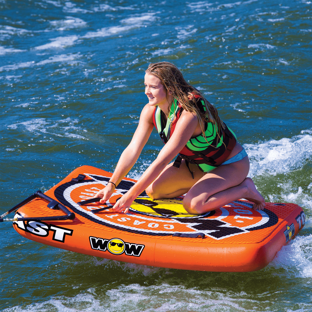 WOW Sports Wow Toast Towable Water Tube and Lounge Chair (18-1200) by Jupiter Gear
