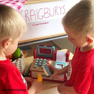 Shop Till with Scanner by Bigjigs Toys US