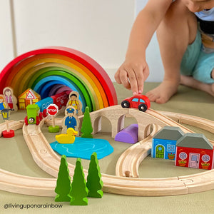 Figure of Eight Train Set by Bigjigs Toys US